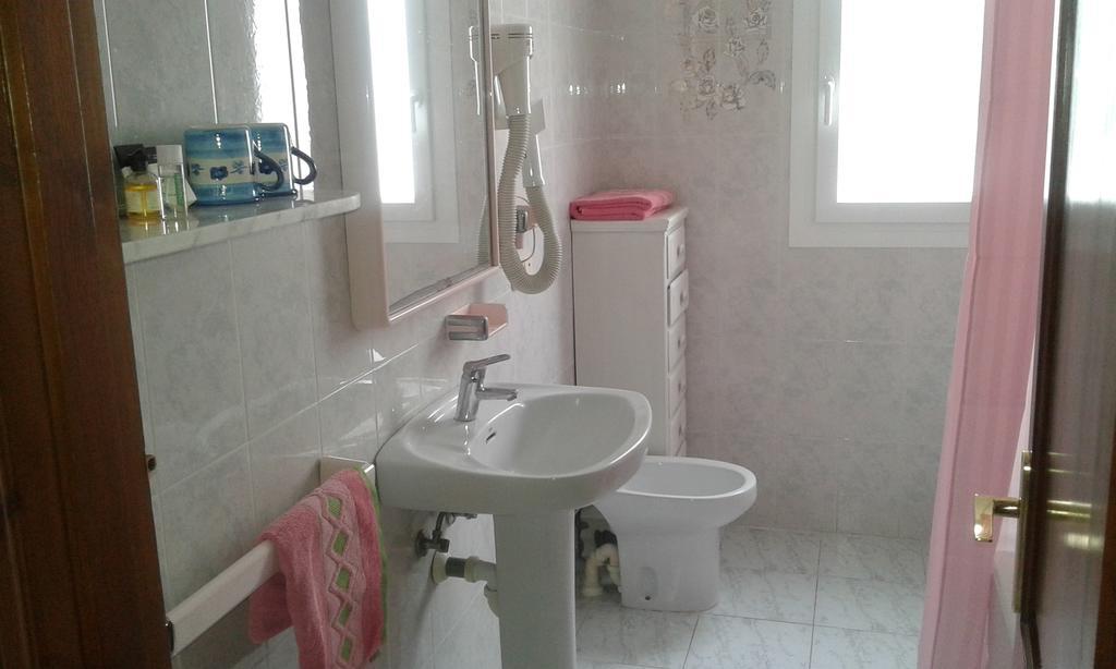 Apartamentos Gabriel Sans Fornells  Chambre photo