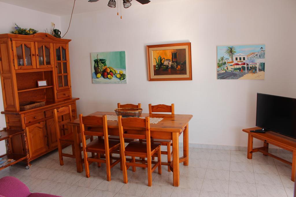 Apartamentos Gabriel Sans Fornells  Extérieur photo