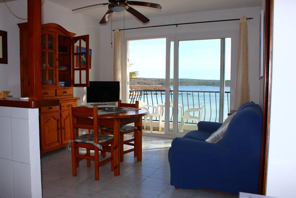 Apartamentos Gabriel Sans Fornells  Extérieur photo